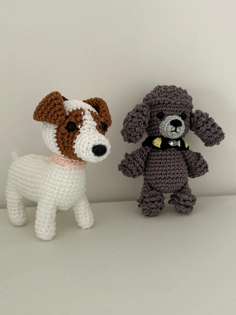 Jack e Barboncino cagnolini amigurumi all'uncinetto fatti a mano